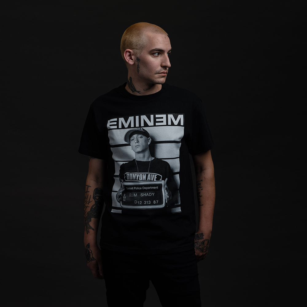 Anoi hår Hvad angår folk ARREST T-SHIRT – Official Eminem Online Store